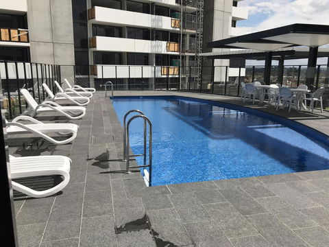 New Luxurious Skyview 2Bedroom Apartment Liverpool - Accommodation Gladstone 2