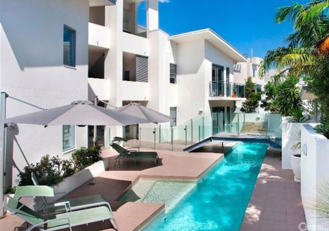 NEW Sunshine Beach Family Escape 3 Bedroom With Free Wifi And Parking - Accommodation Gladstone 1