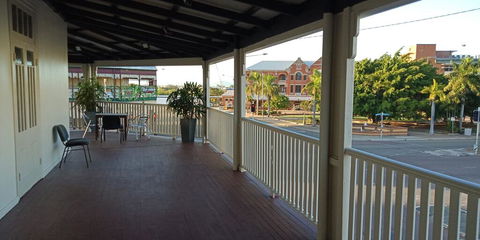 Newmarket Hotel - Accommodation Gladstone 1