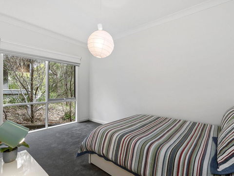 NICHE ON NOBLE - Ever Changing Vista - Accommodation Gladstone 2
