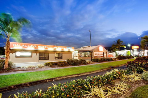 Nightcap At Balaclava Hotel - Accommodation Gladstone 2