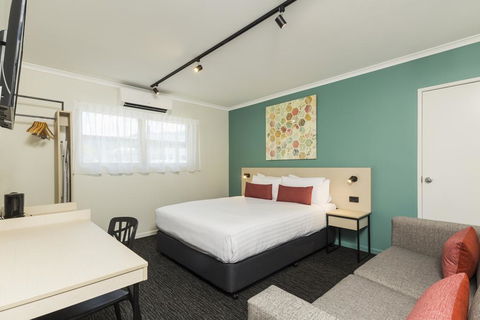 Nightcap At Balaclava Hotel - Accommodation Gladstone 0