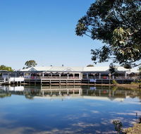 Nightcap at Waterfront Hotel - Accommodation Gladstone