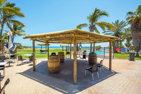 Ningaloo Reef Resort - Accommodation Gladstone 3