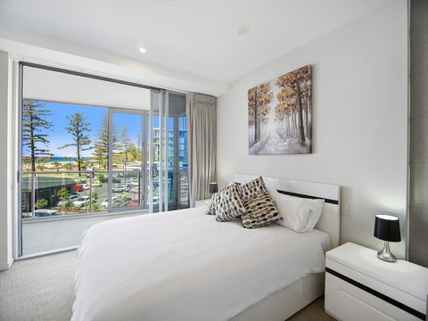 Nirvana By The Sea - Accommodation Gladstone 2