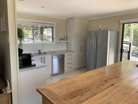 No. 10 Coffin Bay - Accommodation Gladstone 3