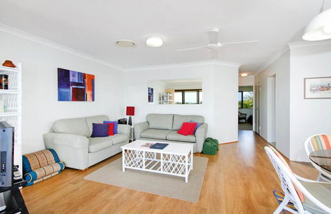 Noosa Shores Apartment 30 - Accommodation Gladstone 1