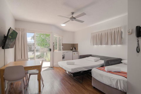 Noosa Sun Motel - Accommodation Gladstone 2