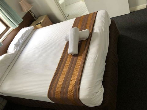 Normandie Inn And Function Centre - Accommodation Gladstone 1