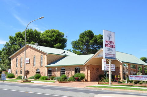 North Parkes Motel - Accommodation Gladstone 0