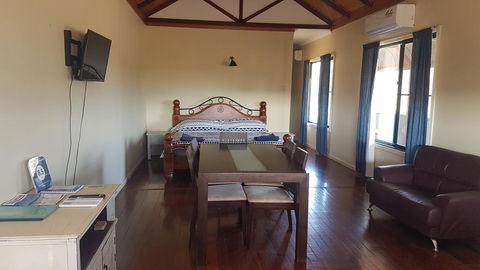 Northbrook Farmstay - Accommodation Gladstone 1