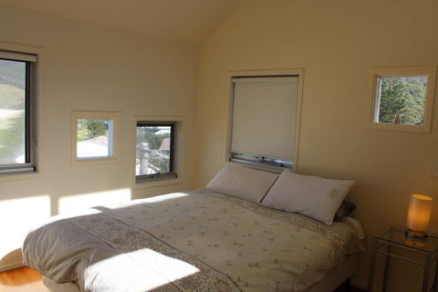 NORTHPOINT 1 - Accommodation Gladstone 1