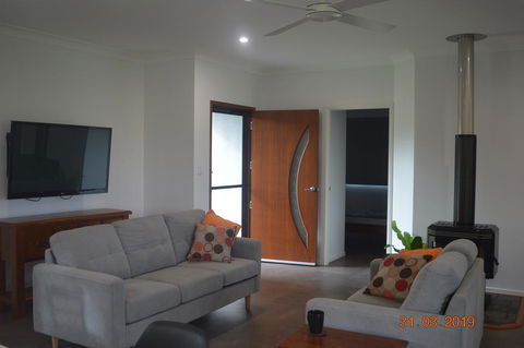 Nyleta Lodge - Accommodation Gladstone 1