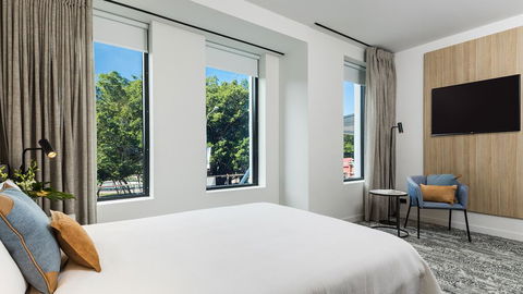Oaks Cairns Hotel - Accommodation Gladstone 2