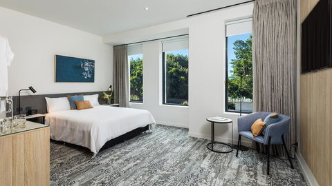 Oaks Cairns Hotel - Accommodation Gladstone 0