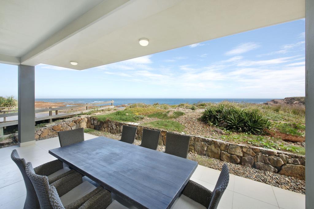 Anna Bay NSW Accommodation Gladstone