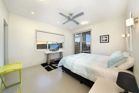 Ocean Ave 1/21 - Anna Bay - Accommodation Gladstone 3