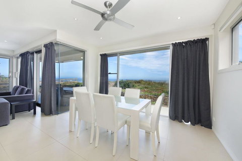 Ocean Ave 1/21 - Anna Bay - Accommodation Gladstone 2