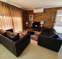 Ocean Beach Chalet 16 - Accommodation Gladstone