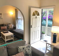 Ocean Beach Cottage - Accommodation Gladstone