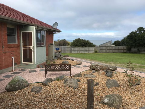OCEAN BREEZE - Accommodation Gladstone 2