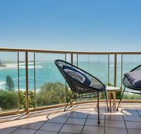 Ocean Front Moffat Beach Private Rooftop Terrace Walk to cafe's restaurants - Accommodation Gladstone
