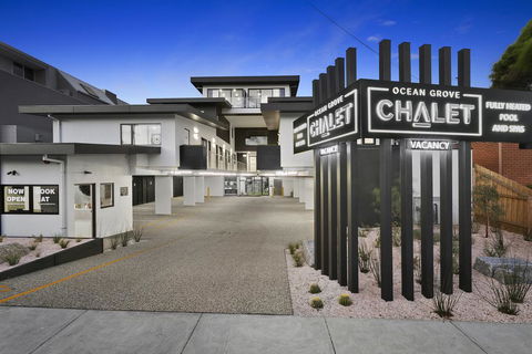 Ocean Grove Chalet - Accommodation Gladstone 3