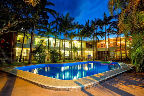 Ocean Paradise Motel & Holiday Units - Accommodation Gladstone 0