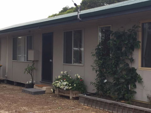 Ocean Song Cottage - Accommodation Gladstone 2