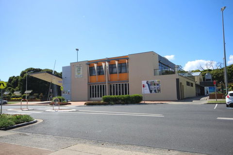 Ocean Spray Unit Eight - Accommodation Gladstone 1