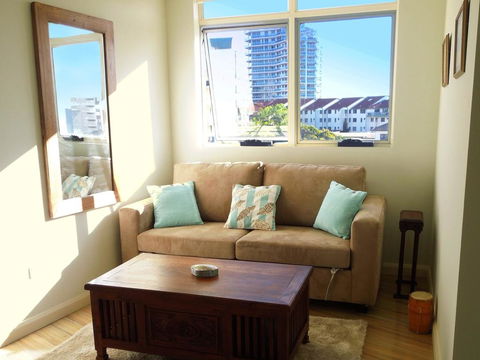 Ocean Views, SUNDRIFT- Unit 26 - Accommodation Gladstone 2