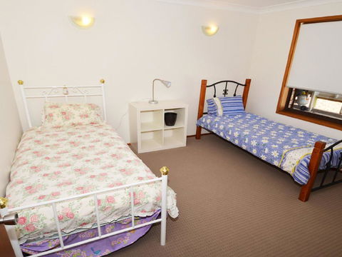 Ocean Vista - Accommodation Gladstone 1