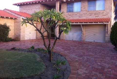 Ocean Vista Beach Stay - Accommodation Gladstone 1