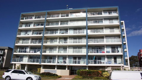 Oceanic 3 - On The Beach! - Accommodation Gladstone 0
