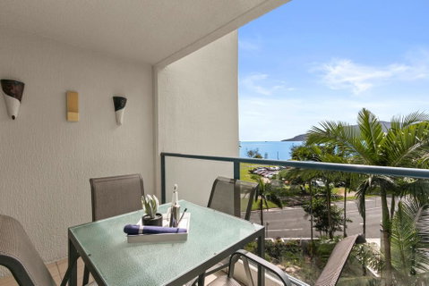 Oceanview 19 At 181 The Esplanade - Accommodation Gladstone 1