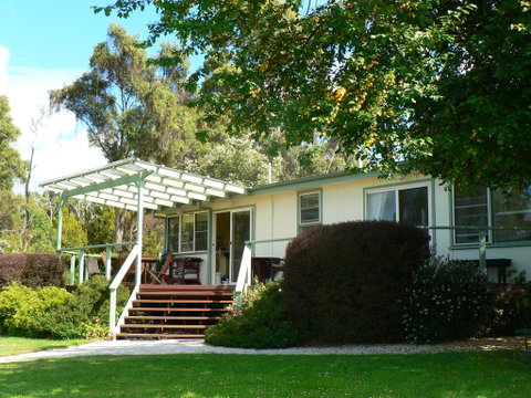 Olive's Cottage - Accommodation Gladstone 2
