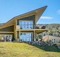 On the Huon River - Accommodation Gladstone