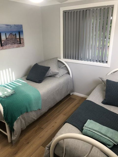 One Mile Beach Hideaway - Accommodation Gladstone 2