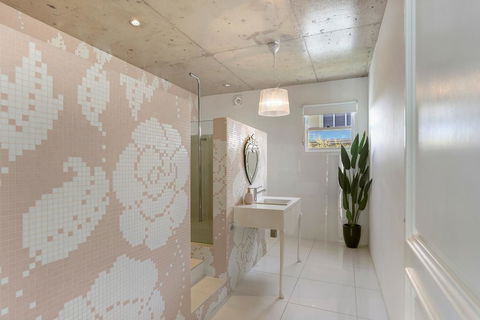 Orme Road Vista - Accommodation Gladstone 0