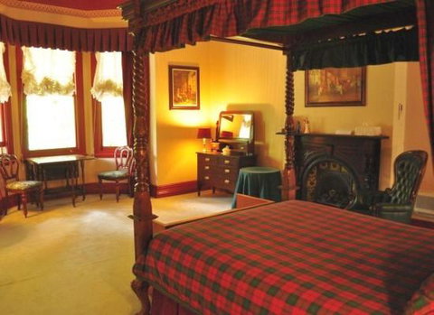 Ormiston House - Accommodation Gladstone 3