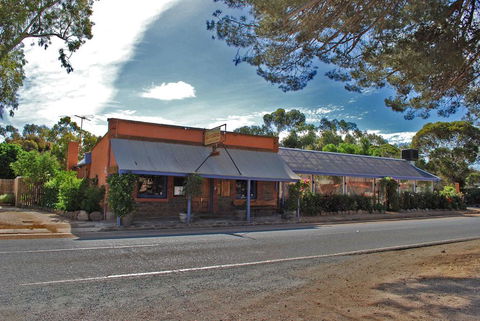 Osteria Sanso B&B - Accommodation Gladstone 1
