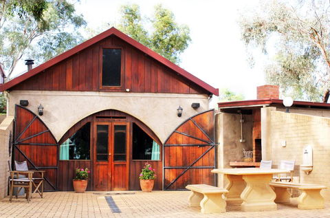 Outback Cellar & Country Cottage - Accommodation Gladstone 0