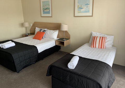 Outrigger Burleigh - Accommodation Gladstone 2