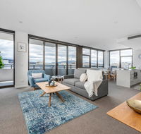 Oversized Luxe 1 Bedder - Amazing Barton - Gym - Accommodation Gladstone