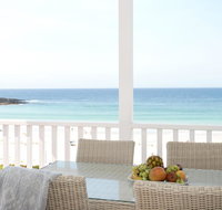 Pa's Beach House - Apartment 1 - Accommodation Gladstone