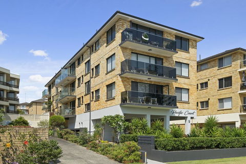 Pacific Court,Unit 10 - Accommodation Gladstone 1