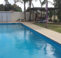 Paddle Steamer Motel - Accommodation Gladstone