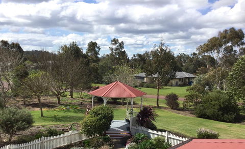 Painted Lady Bed & Breakfast - Accommodation Gladstone 2