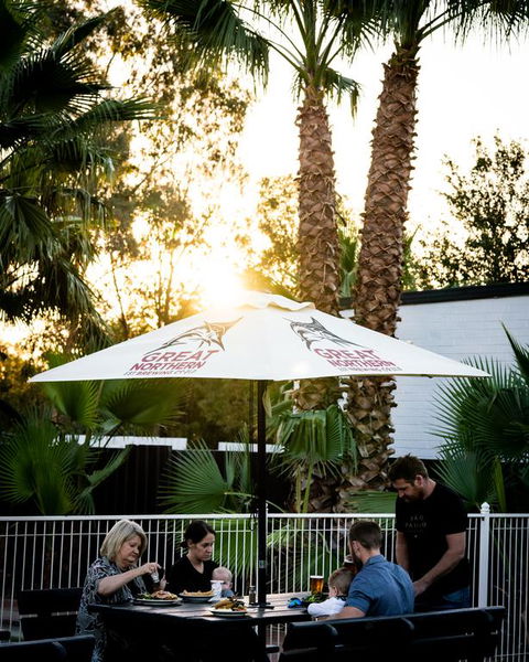 Palm And Pawn Motor Inn - Accommodation Gladstone 3