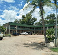 Palm Court Backpackers - Accommodation Gladstone